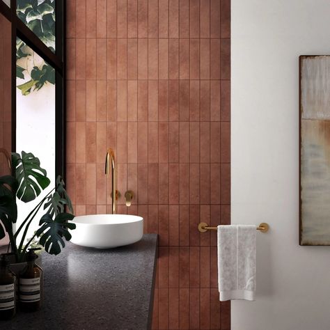 Bathroom Tiles Terracotta, Terracotta Bathroom Ideas, Terracotta Bathroom Tiles, Terracotta Tile Bathroom, Bathroom Terracotta, Terracotta Tiles Bathroom, Brick Tiles Bathroom, Terracotta Interior, Terracotta Bathroom