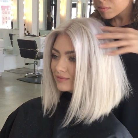 Platinum Blonde Toner, Blonde Toners, Short Platinum Blonde Hair, Blonde Toner, Ice Blonde Hair, Platinum Blonde Hair Color, Icy Blonde Hair, Blonde Bob Hairstyles, Light Blonde Hair