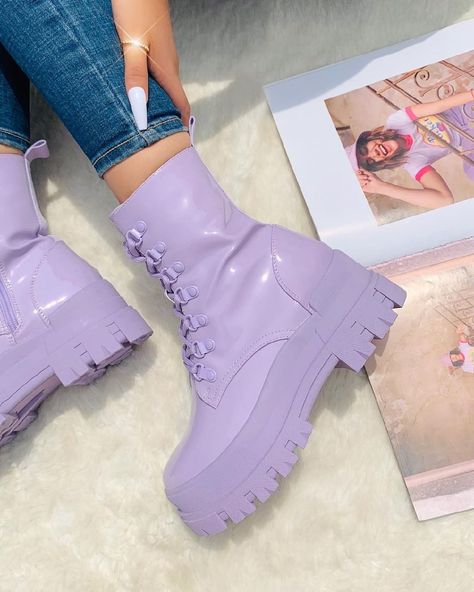 Pastel Platforms, Pink Alternative Fashion, Pastel Shoes, Cute Casual Shoes, Purple Boots, Preppy Shoes, Shoes Outfit Fashion, Heels Outfits, Cute Sneakers