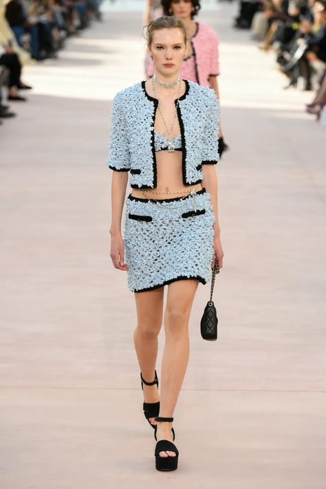 Chanel Spring 2025 Ready-to-Wear Fashion Show & Collection Review [PHOTOS] Spring 2025, Show Collection, Chanel Spring, September 2024, Fashion Show Collection, Fashion Week Spring, Paris Fashion, Paris Fashion Week, Fashion News