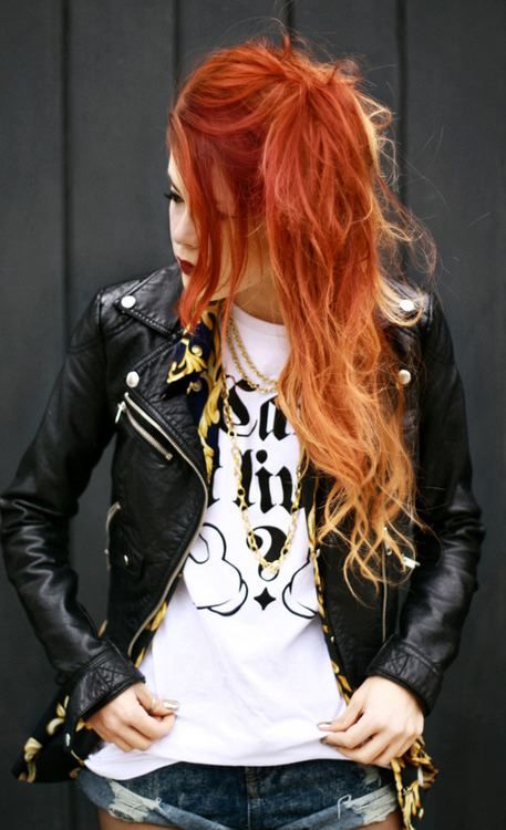 #red #ombre #badass #hair #color Hair Color Red Ombre, Happy Ideas, Red Ombre Hair, Hair Ombre, Look Rock, Super Hair, Goth Girl, Red Ombre, Ombre Hair Color