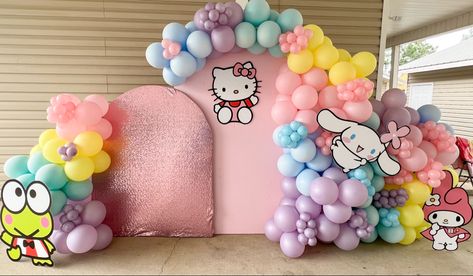 Hello kitty ballon back drp #balloon #hellokitty Sanrio Balloon Garland, Hello Kitty Birthday Balloons, Hello Kitty And Friends Party Ideas, Hello Kitty Balloon Arch, Hello Kitty Balloon Garland, Hello Kitty And Friends Birthday Party, Hello Kitty And Friends Party, Hello Kitty And Friends Cake, Hello Kitty Backdrop