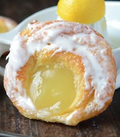 Lemon Curd Danish, Lemon Danish Recipe, Lemon Danish, Lemon Curd Dessert, Danish Recipe, Puff Pastry Desserts, Breakfast Sweets, Sugar Glaze, Danish Food