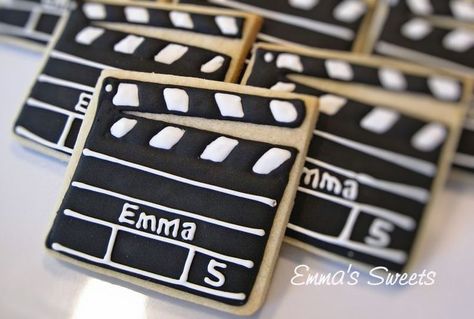 Movie clapper cookies | Film Theme Cookies | Pinterest Hollywood Cookies Decorated, Hollywood Theme Cookies, Engineering Cookies, Movie Cookies Decorated, Hollywood Cookies, Camera Cookies, Movie Cookies, Hollywood Cake, Theatre Cake