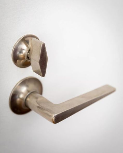 Annabelle Selldorf, Flush Ring, Interior Finishes, Detail Design, Window Hardware, Cabinet Handles, Interior Design Inspiration, Door Knobs, Joinery