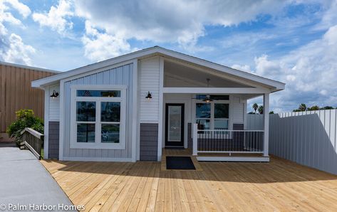 Cottage Farmhouse 28522J Manufactured Home from Palm Harbor Homes, Plant City, FL | Palm Harbor Village, a Cavco Company Farmhouse Manufactured Home, Modular Cottage, Best Modular Homes, Mobil Homes, Manufactured Homes Floor Plans, Double Wide Mobile Home, Palm Harbor Homes, Mobile Home Exteriors, Modular Home Floor Plans