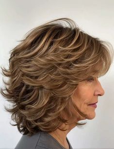 20 Trending Medium Haircuts For Women Over 65 Short Hairstyle Women With Layers, Feathered Hairstyles Medium Over 50, Feathered Haircuts, Home Haircuts, Bob Pixie Haircut, Medium Haircuts For Women, Short Bob Pixie, Bob Pixie, Medium Shag Haircuts