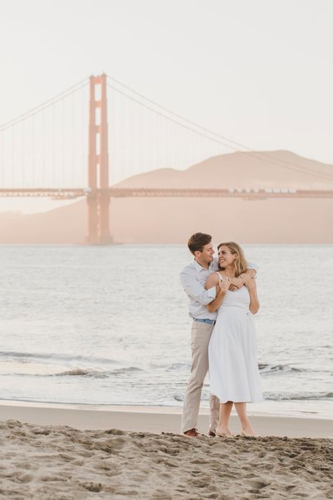 Beach Engagement Photos Ideas, San Francisco Beach, Beach Engagement Photography, San Francisco Engagement Photos, San Francisco Engagement, Poses Beach, The Golden Gate Bridge, Couples Shoot, Beach Engagement Photos