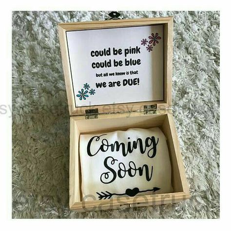 Creative Baby Announcements, Grandparent Announcement, Baby Announcement To Parents, Christmas Gender Reveal, Baby Announcement To Husband, Creative Pregnancy Announcement, Fun Baby Announcement, Cute Pregnancy Announcement