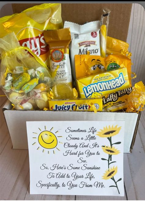 Cheer Up Care Package, Sunshine Box Ideas Care Packages, Thinking Of You Basket, Thinking Of You Gift Ideas, Cute Cookie Packaging Ideas, Thinking Of You Gifts, Frooties Candy, Yellow Care Package, Summer Care Package