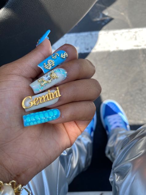 Blue Gemini Nails, Gemini Acrylic Nail Designs, Short Libra Nails, Gemini Bday Nails, Gemini Acrylic Nails, Simple Bday Nails, Gemini Nail Art, Birthday Nails Gemini, Gemini Nails Designs