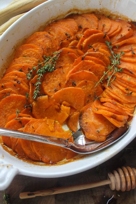 Roasted Sweet Potato Slices in Garlic Honey Butter - Sungrown Kitchen Baked Sliced Sweet Potatoes, Baked Sliced Sweet Potatoes In The Oven, Bake Sweet Potatoes In Oven, Sliced Baked Sweet Potatoes In The Oven, Make Ahead Sweet Potato Recipes, Sliced Sweet Potatoes In The Oven, Baking Sweet Potatoes In Oven, Sweet Potato In Oven, Garlic Honey Butter