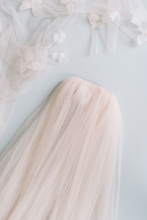 Blush Veil Wedding, Blush Wedding Veil, Veil Ideas, Blush Veil, Bride Vibes, Pink Veil, Home Decor Winter, Wedding Dresses 50s, Pink Wedding Inspiration