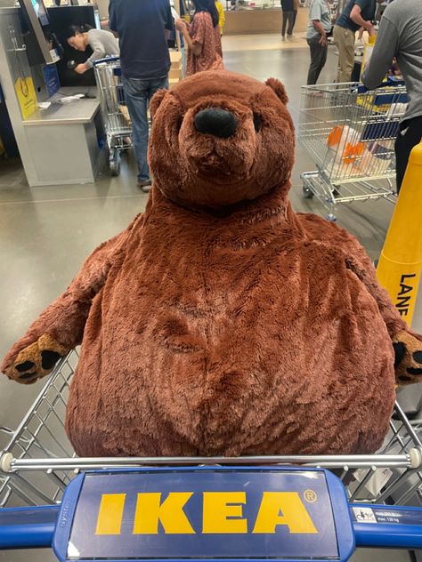 Ikea bear oversized plush animal funny cute aesthetic djungelskog Ikea Bear, Big Friendly Giant, Ikea Toys, Big Teddy Bear, Traffic Cone, Ikea Decor, Love Bear, Cute Stuffed Animals, Build A Bear