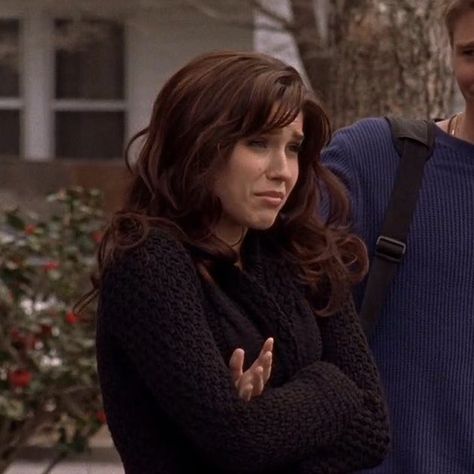 Brooke Davis Icons, Brooke Davis Hair, Brooke Davis Outfits, Sofia Bush, Hill Aesthetic, Rachel Green Hair, Brooke Taylor, One Tree Hill Cast, John Tucker