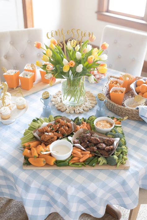 Blogger Stephanie Ziajka shares ideas for a March Madness party on Diary of a Debutante March Madness Food Ideas, March Madness Party Ideas, March Madness Party, March Madness Decorations, Basketball Watch Party, March Madness Food, Basketball Party Favors, March Madness Parties, Boneless Chicken Wings