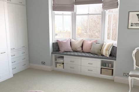 Window Seats With Storage, Window Seat Bay Window, Small Bay Window Ideas, Bay Window Seats, Bay Window Seat Ideas, Small Window Seat, Bay Window Storage, Bedroom With Bay Window, Bay Window Bedroom