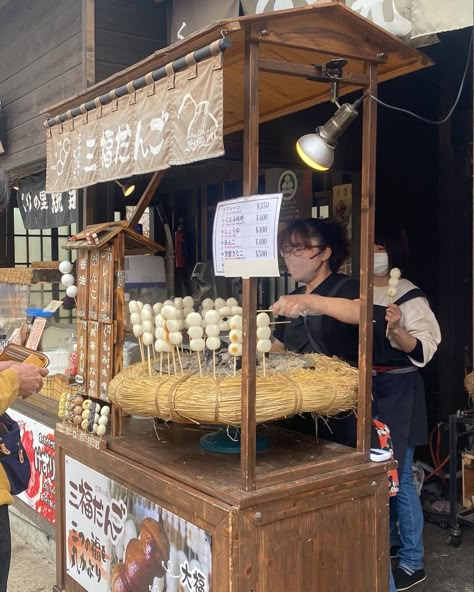 Stall Display Ideas Market, Japanese Booth Design, Street Food Booth Design, Street Food Stall Design, Japanese Market Aesthetic, Japanese Food Stall Design, Chinese Food Stall, Japanese Food Stall, Thai Street Food Stall Design