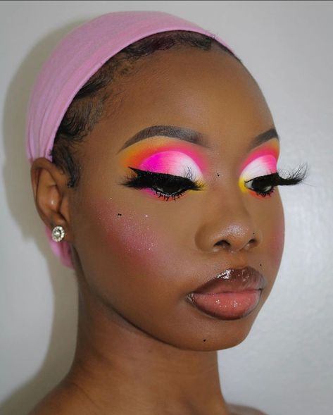 Spring is here inspired look created with the Averie Boss Beauty eyeshadow palette. Pink eyeshadow, yellow eyeshadow, creative makeup Cute Eye Makeup, Makeup For Black Skin, Magical Makeup, Dope Makeup, Bold Makeup, Creative Eye Makeup, Creative Makeup Looks, Glamour Makeup, Pink Eyeshadow