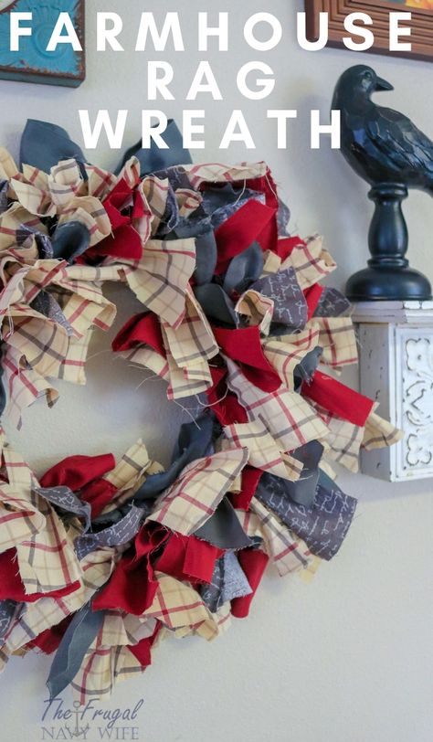 Diy Rag Wreath How To Make, Star Rag Wreath, 4th Of July Crafts Diy, Rag Wreaths How To Make A, Wreath Quilts, Rag Wreath Ideas, Reunion Recipes, Farmhouse Wreath Diy, Diy Patriotic Wreath