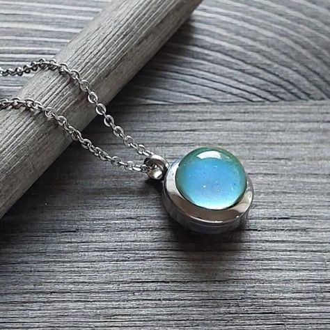 Blue Necklace With Round Pendant For Keepsake, Unique Blue Keepsake Necklace, Locket Necklace Ashes, Elegant Glass Keepsake Necklace, Ash Necklace Cremation Jewelry, Ashes Necklace, Urn Jewelry, Small Urns, Pet Ashes