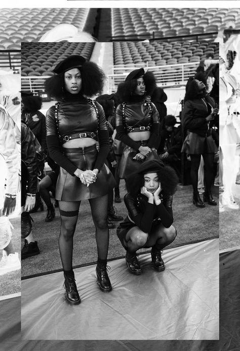 Beyonce Super Bowl 2016 Costumes Beyonce Halloween Costume, Black Pantera, Black Panthers Movement, Black Panther Party, Black Panthers, Vintage Black Glamour, Afro Punk, Black Pride, Festival Looks