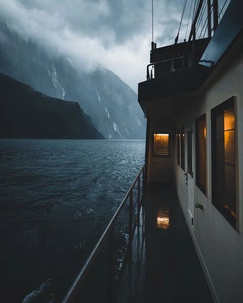 A cozy little nautical hideout. : CozyPlaces Milford Sound, Boat Ride, Destination Voyage, Rainy Weather, Cozy Place, Awe Inspiring, Land Scape, Time Travel, Landscape Photography