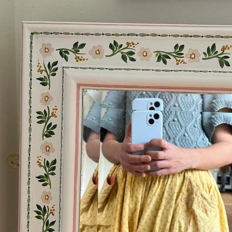 Florence Sweryda on Instagram: "Final job of a busy few months. Huge mirror!" Painted Bathroom Mirror Frame, Cool Mirror Frames, Painted Door And Frame, Floral Painted Mirror, Mirror Painted Frame, Painted Mirror Frame Aesthetic, Diy Painted Mirror Frame Ideas, Painted Designs On Wall, Unique Frame Ideas