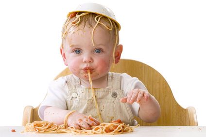 And this is why you don't give babies spaghetti and go to the bathroom Best Baby Bibs, Messy Baby, Big Comfy Chair, Baby Bowls, Cool Chairs, Little People, Baby Bibs, Funny Kids, New Moms