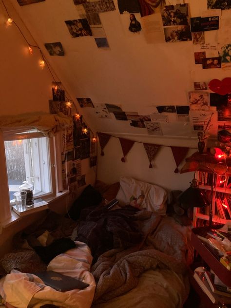 Unmade Bed, Punk Room, Room Goals, Aesthetic Rooms, Dreamy Room, Room Stuff, Dream Room Inspiration, Room Makeover Inspiration, Room Idea