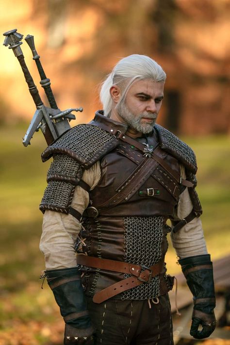 Witcher 3 Armor, Geralt Cosplay, Geralt Of Rivia Cosplay, Witcher Armor, Skyrim Armor, Witcher Cosplay, Httyd Oc, Larp Ideas, Witcher Geralt