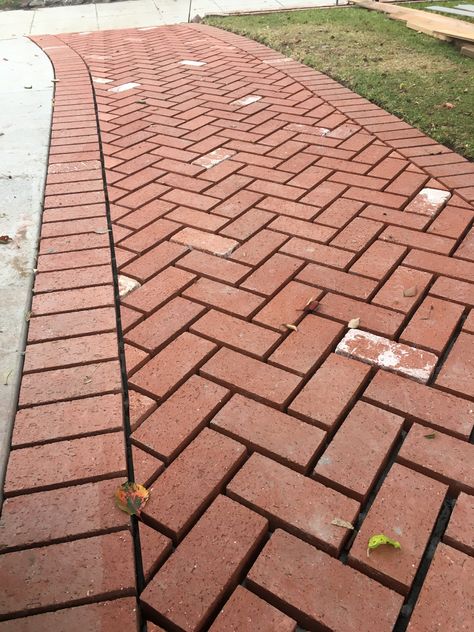 brick designs. Sand Patio, Brick Paver Patio, Brick Patterns Patio, Brick Pathway, Paver Designs, Walkway Landscaping, Patio Pavers Design, Brick Walkway, Pathway Landscaping