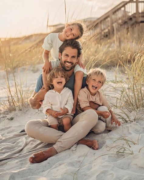 Jessie James Decker Family Beach Photos, Family Of 6 Beach Pictures, Family Of 5 Beach Photos, Vacay Pictures, Beach Photoshoot Family, Beach Shooting, Beach Pictures Kids, Beach Mood, Pictures Outfits