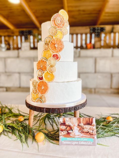 Wedding Cake Dried Fruit, Passionfruit Wedding Cake, Wedding Cake With Oranges, Orange Slice Wedding Cake, Dried Citrus Decorations Wedding, Dried Fruit Cake Decoration, Citrus Decorated Cake, August Wedding Cake, Dried Fruit Wedding Cake