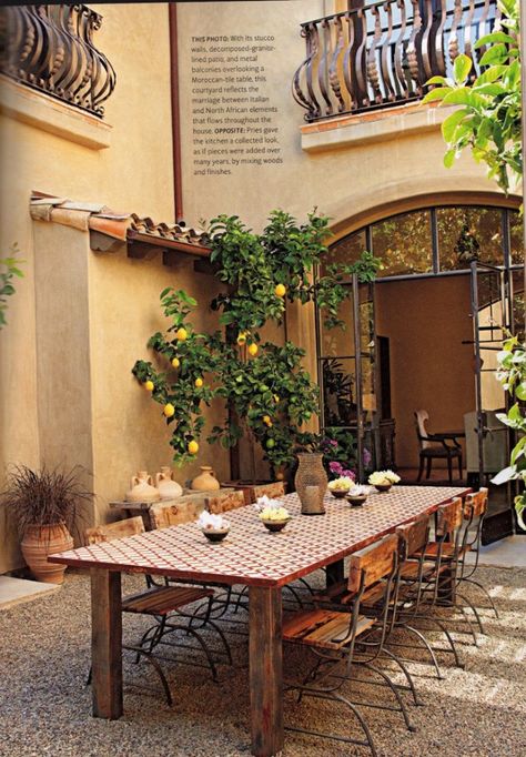 22 Awesome Rustic Patio Design Ideas For Everyday Enjoyment   I love the feel of this, how can I recreate it here Tuscan Patio, Style Toscan, Design Per Patio, Mediterranean Patio, Pea Gravel Patio, Tuscan Style Homes, Tuscan Garden, Lemon Trees, Rustic Patio