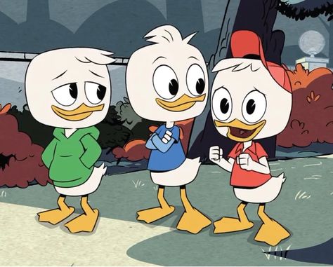 2017 Louie Duck, Family Area, Ducktales 2017, Disney Ducktales, Disney Duck, Friend Cartoon, Scrooge Mcduck, Duck Tales, Woo Hoo