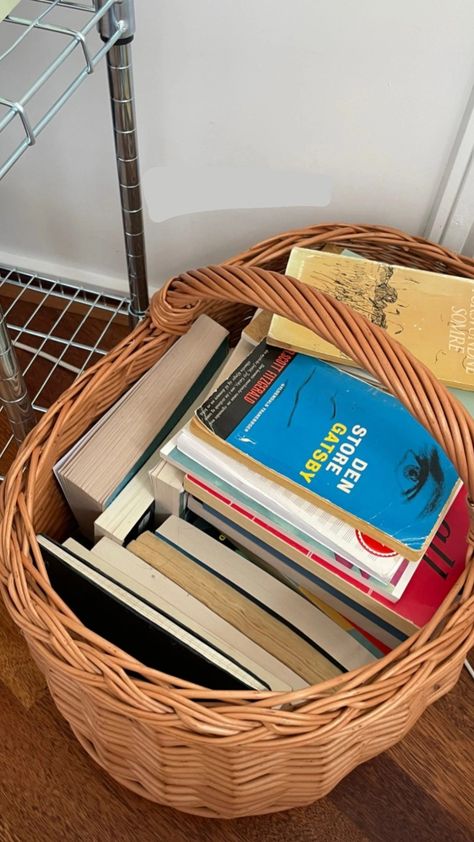 Basket Of Books, Books In Baskets, Book Basket, Classroom Interior, 16 Candles, Garage Gift, College Books, Book Baskets, Journal Books