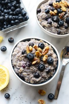 Blueberry Chia Oatmeal from fit Foodie Finds Summer Breakfasts, Chia Oatmeal, Healthy Oatmeal Recipes, Air Clay, Summer Breakfast, Blueberry Oatmeal, Fit Foodie, Oatmeal Recipe, Healthy Oatmeal