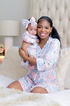 Nursing Outfits, Baby Curls, Mom Daughter Outfits, Mommy Daughter Outfits, Milk Baby, Daughter Outfits, Hospital Outfit, Going Home Outfit, Matching Mom