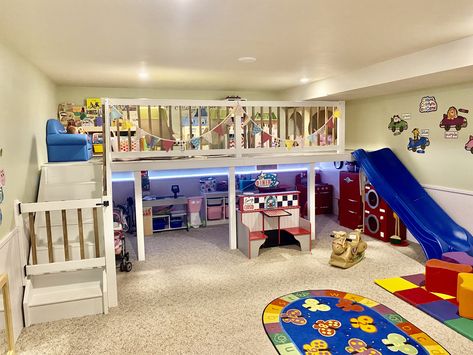 Indoor Playground Diy, Kids Playroom Basement, Garage Playroom, Loft Playroom, Toddler Play Area, Indoor Playroom, Minecraft Basement, Kids Play Spaces, Daycare Design