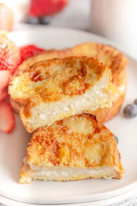 Cream Cheese Stuffed French Toast | greens & chocolate Easy Stuffed French Toast, Carrots Slow Cooker, Cream Cheese Stuffed French Toast, Cream Cheese Breakfast, Stuffed French Toast Cream Cheese, Stuffed French Toast, Breakfast Bread Recipes, Breakfast Cafe, Sweet Potato And Apple