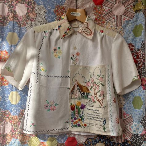 Tablecloth Shirt, Patchwork Tablecloth, Vintage Table Linens, Thrift Flips, Patchwork Clothes, Cottagecore Shirt, Patchwork Shirt, Upcycled Clothes, Upcycled Fashion