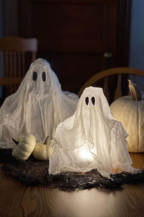 Cheesecloth Ghost Diy, How To Make Ghosts, Diy Ghost Decoration, Ghost Tutorial, Cheesecloth Ghost, Halloween Craft Kits, Dog Ghost, Floating Ghosts, Ghost Crafts