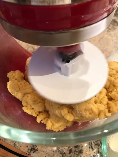 Stand Mixer Pasta Dough: Plain, Tomato or Spinach | epicuricloud (Tina Verrelli) Homemade Pasta Kitchenaid, Ravioli Dough Recipe, Homemade Pasta Dough Recipe, Pasta Making Recipes, Flavored Pasta, Dinner Recipes Pasta, Spinach Puree, Kitchenaid Recipes, Ravioli Dough