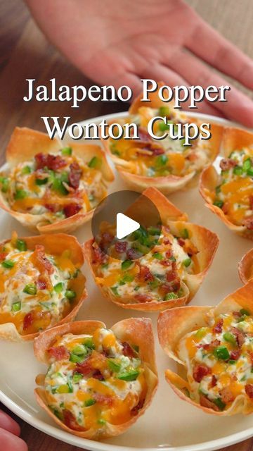 Mei & Kyong | Two Plaid Aprons on Instagram: "Try these Jalapeño Popper Wonton Cups are crispy and loaded with cream cheese, bacon, jalapeño, and cheddar! Perfect for parties or even a nice snack! Full Recipe is on our Blog, LlNK is in our Bl0! Just type “WONTON” in the search!❤️ #jalapenopoppers #wonton #easyrecipes #reel #asmr #recipes" Wonton Cups, Wonton Recipes, Food Summer, Catering Ideas Food, Best Appetizer Recipes, Appetizers Easy Finger Food, Finger Foods Easy, Summer Corn, Appetizer Bites