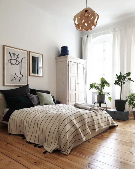 my scandinavian home: A Lovely, Understated, Warm and Inviting Berlin Home Bedroom With High Ceilings, Bedroom Ceilings, Striped Throw, High Ceilings, Painted Ceiling, Blue Bedroom, Cheap Decor, Scandinavian Home, Bed Room