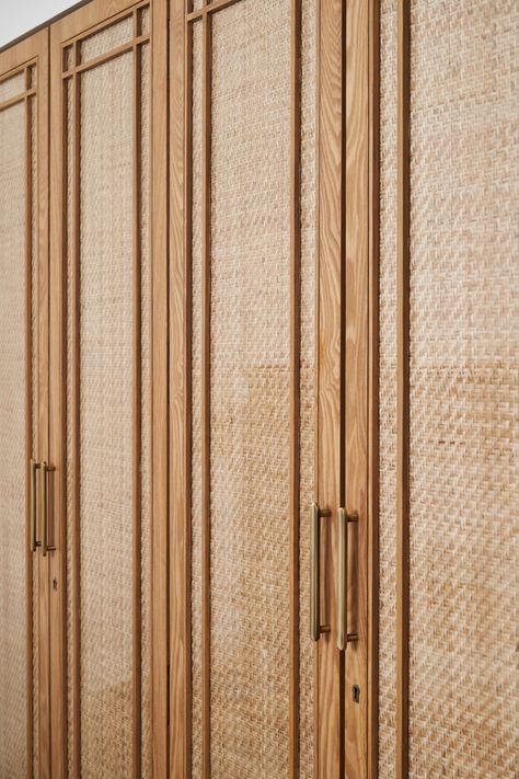 Jute cane sandwiched in glass giving a very raw textured yet sofasticated look Fabric Sandwiched Glass Wardrobe, Jute Wardrobe Doors, Veneer Finish Wardrobe, Sandwich Glass Wardrobe, Cane Wardrobe Shutter, Cane Laminate Wardrobe, Cane Wardrobe Doors, Cane Wardrobe Design, Jute Wardrobe