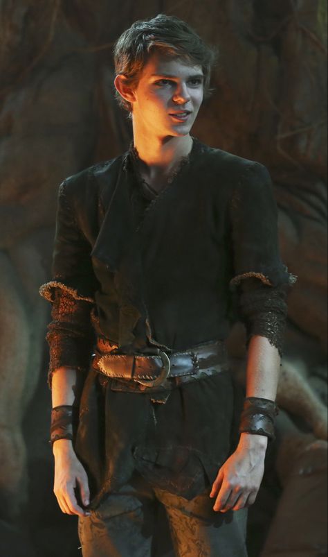 Peter Pan Aesthetic Outfit, Peter Pan Aesthetic Dark, Peter Pan Live Action, Original Peter Pan, Peter Pan Imagines, Peter Pan Outfit, Peter Pan Wallpaper, Once Upon A Time Peter Pan, Peter Pan 3