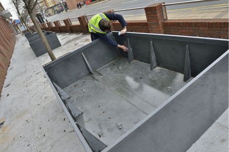 Connect House, Wimbledon – Extra Large Bespoke Granite Street Planters for Commercial Landscaping and Pavements Landscape Rooftop, Street Planters, Master Thesis, Corten Steel Planters, Tree Planters, Hardscape Design, Commercial Landscaping, Modern House Facades, House Office