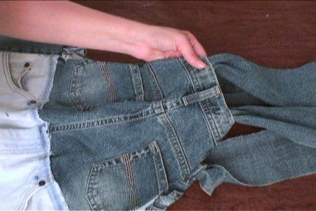 Turn Jeans Into Overalls, Jeans To Overalls Diy, Upcycled Apron, Jeans Into A Skirt, Diy Overalls, Rave Fits, Overall Skirt, Turn Blue, Stylish Skirts